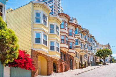 A row of houses in a neighborhood